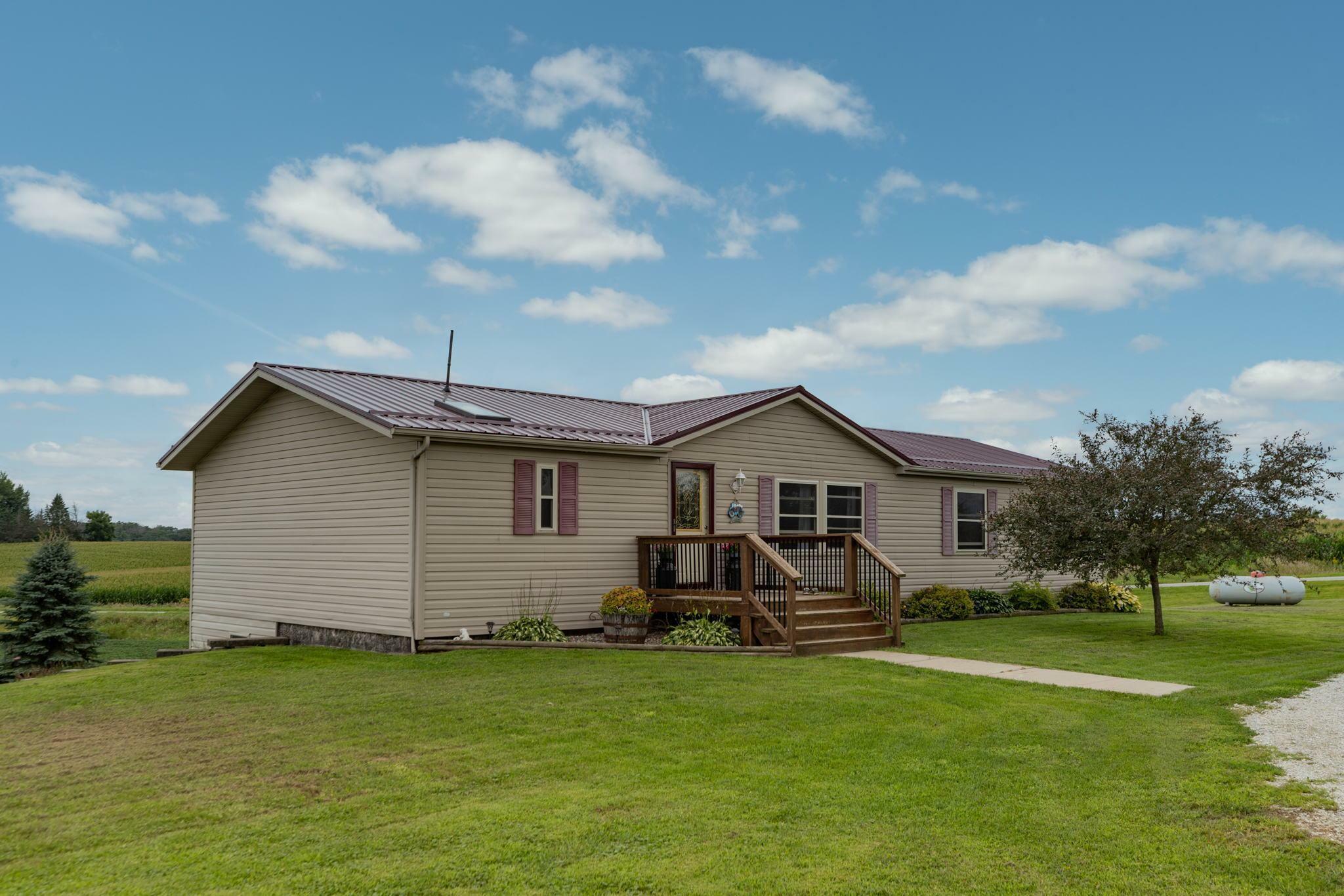 Property Photo: 6482 180th Avenue SE MN 55929