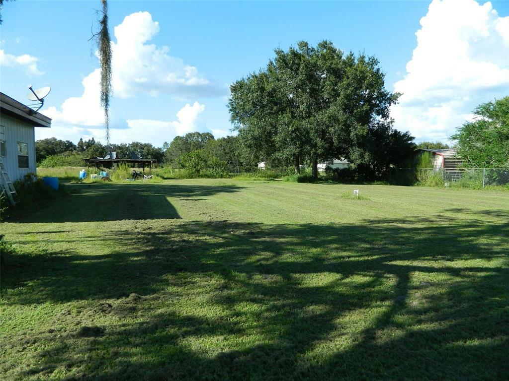 Property Photo:  2152 NE Snow Street  FL 34266 