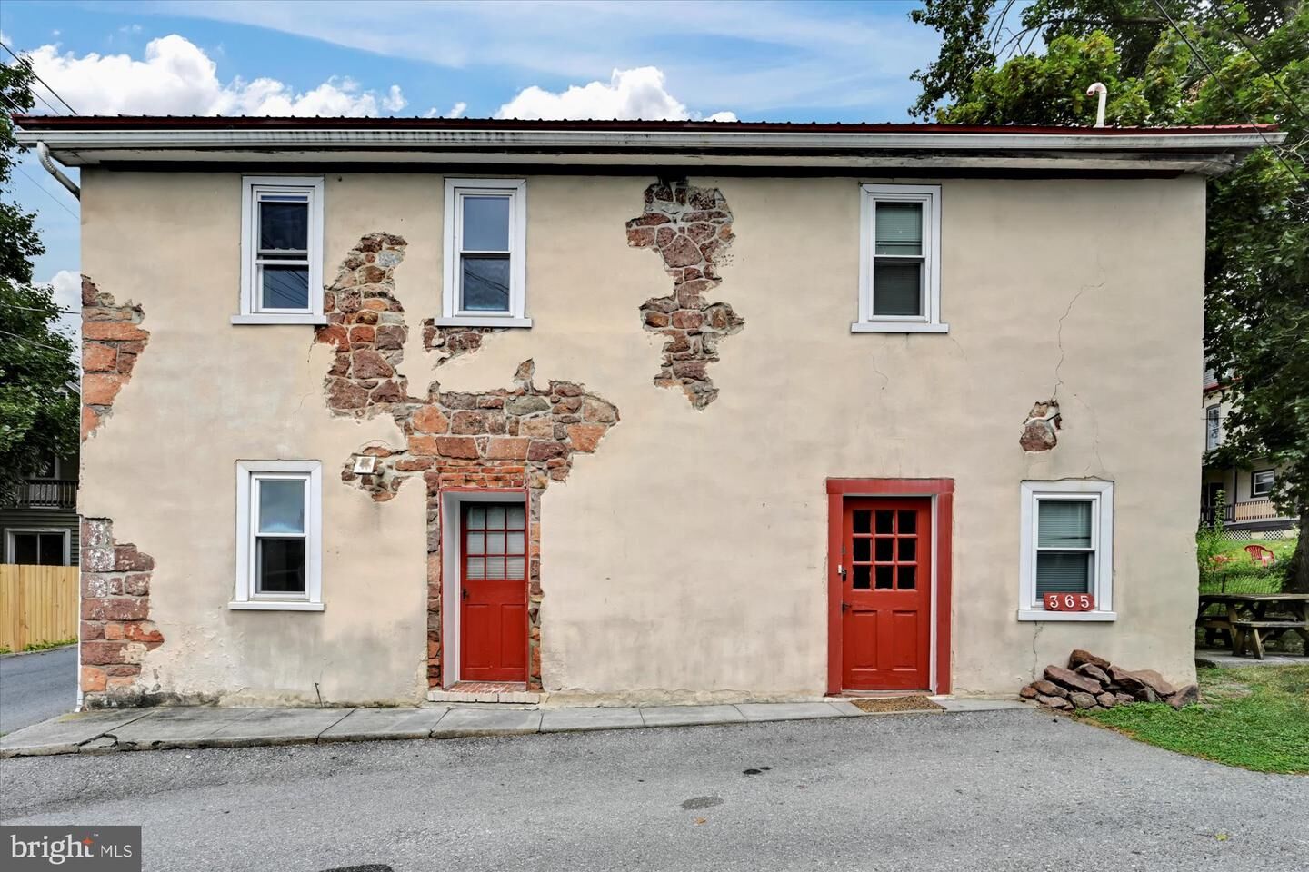 Property Photo: 365 Railroad Street PA 17517