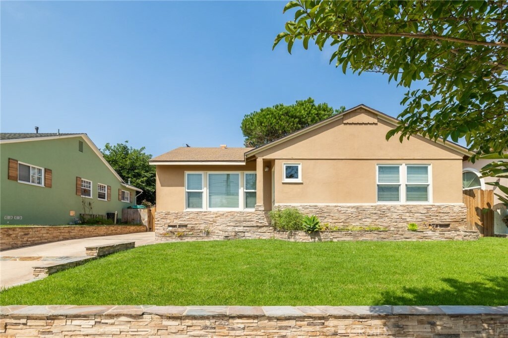 Property Photo: 22121 Palos Verdes Blvd. CA 90503
