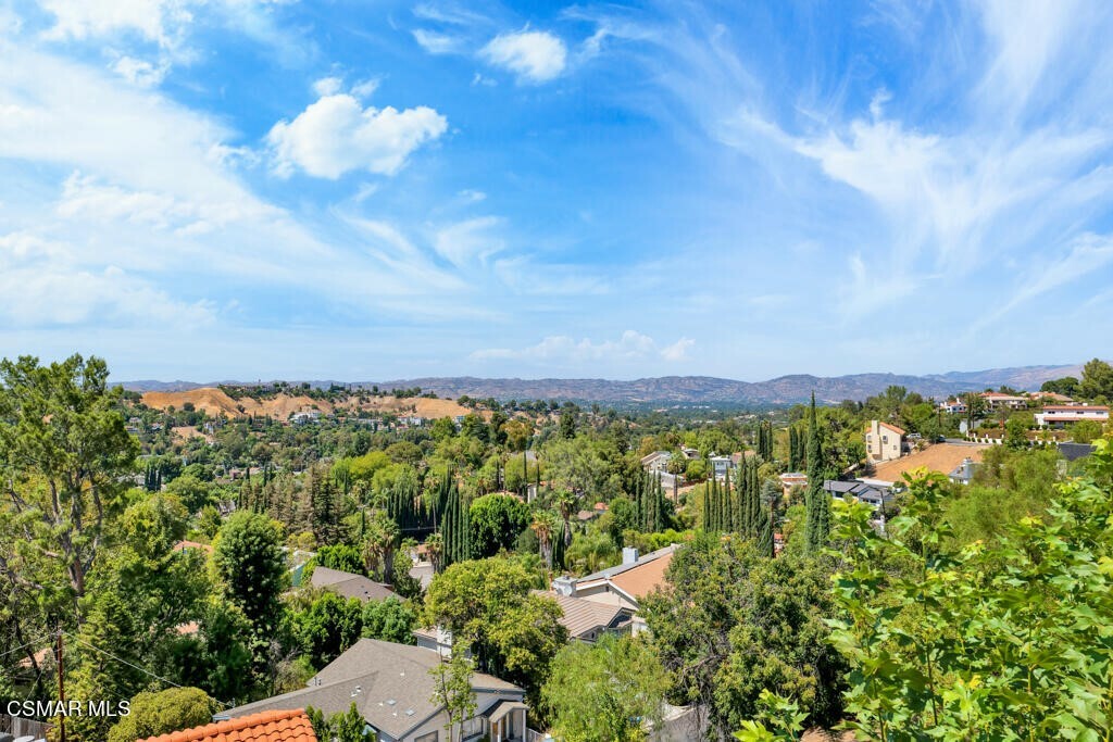 Property Photo:  4848 Alatar Drive  CA 91364 