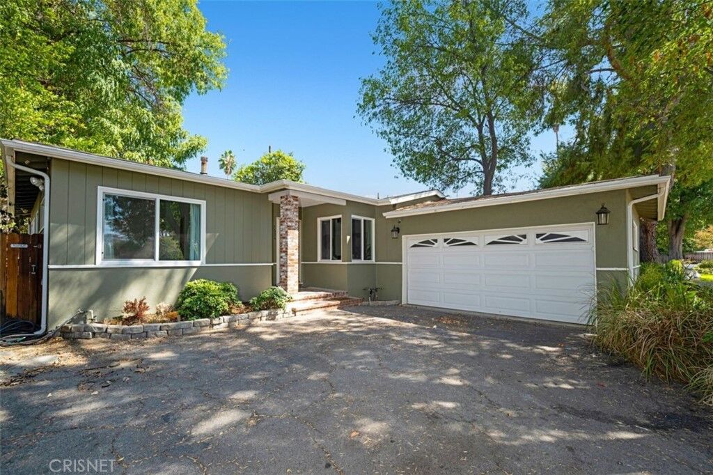 Property Photo:  5634 Ponce Avenue  CA 91367 