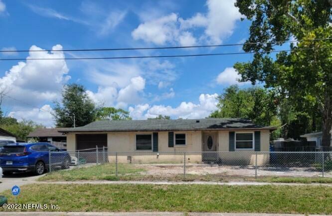 Property Photo:  3047 San Salvadore Avenue  FL 32246 