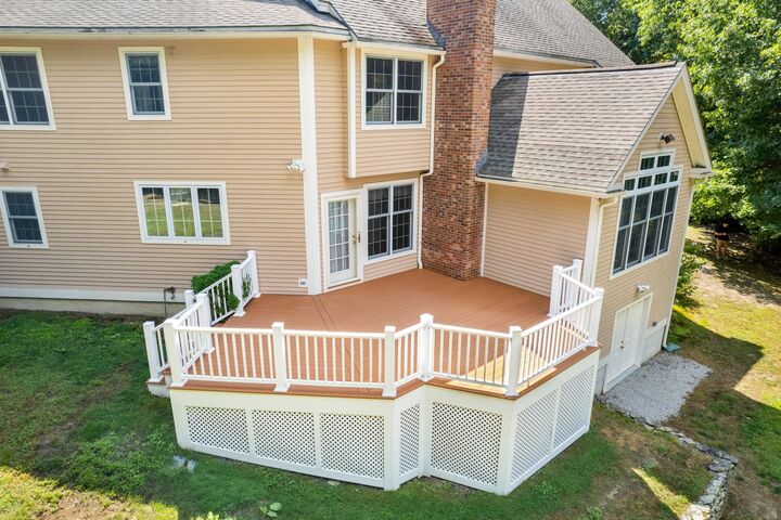Property Photo: 11 Storybrook Lane NH 03031