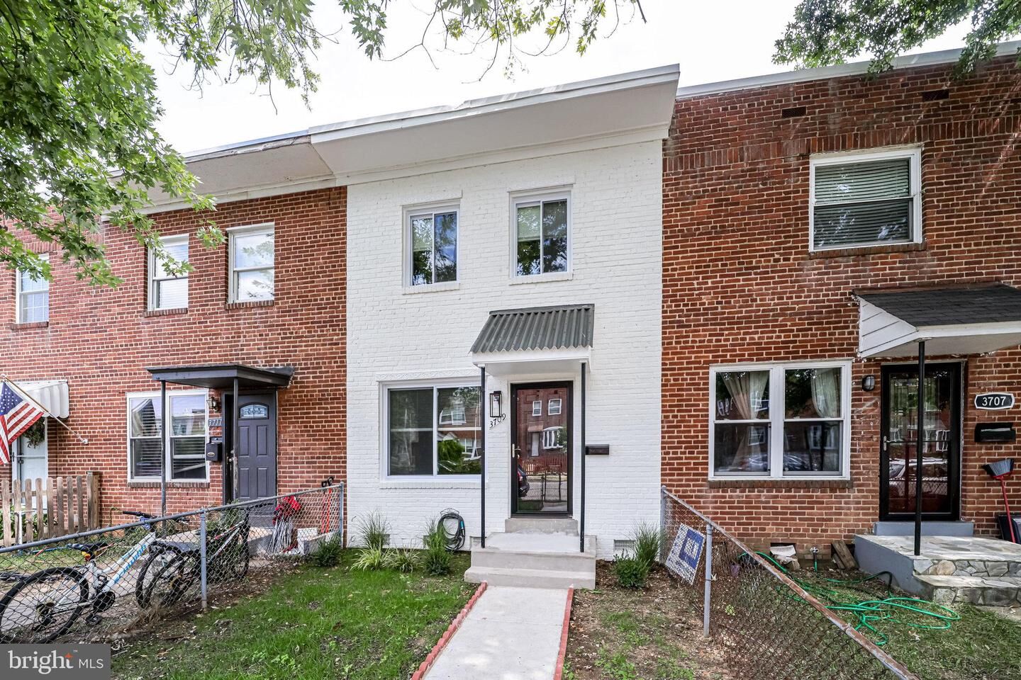 Property Photo: 3709 Edison Street VA 22305