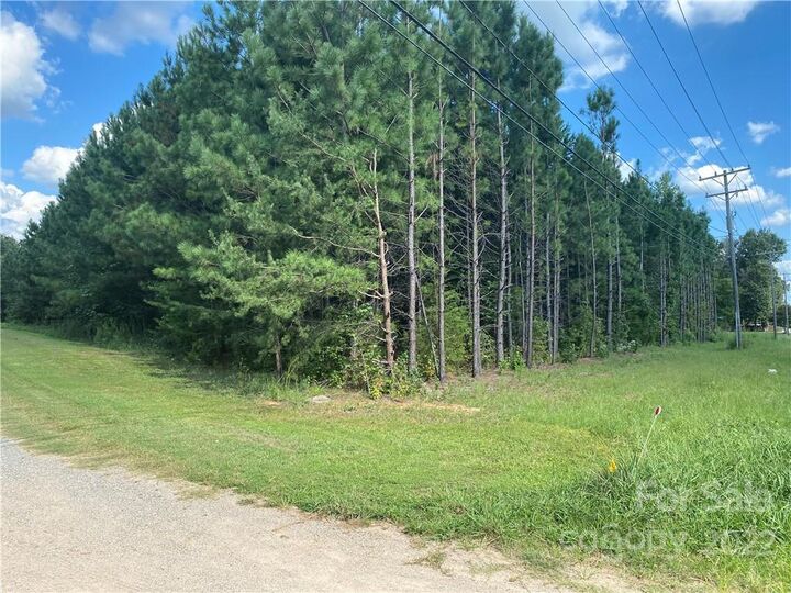 Property Photo:  6040 Wilgrove Mint Hill Road  NC 28227 