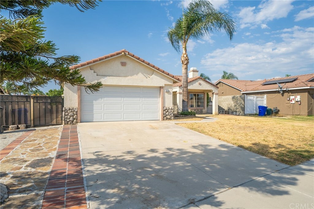 Property Photo:  13578 Seville Avenue  CA 92335 