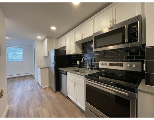 Property Photo: 625 Main Street 7 MA 01867