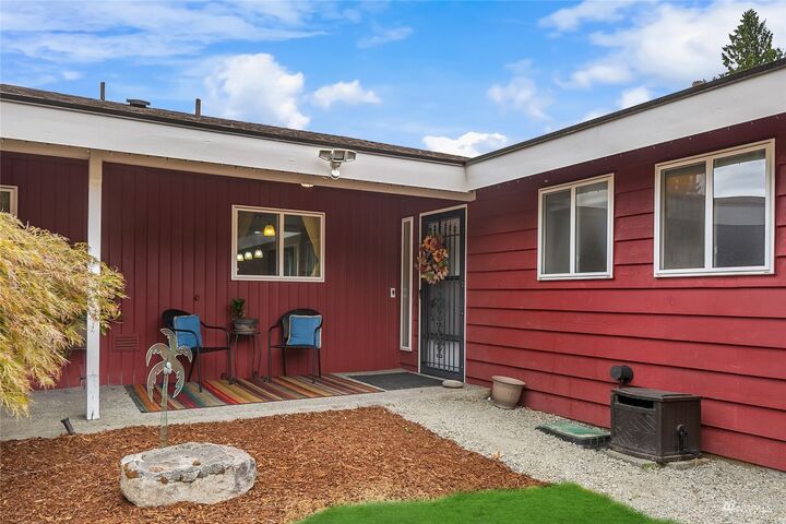 Property Photo: 23030 135th Avenue SE WA 98042