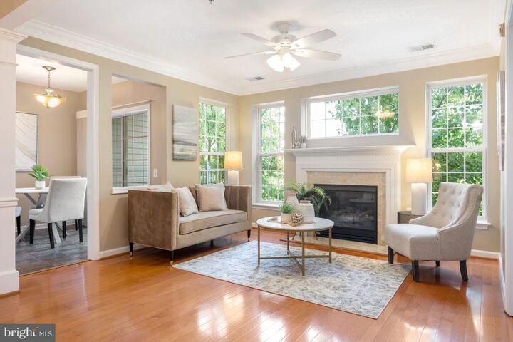 1405 Roundhouse Lane 306  Alexandria VA 22314 photo