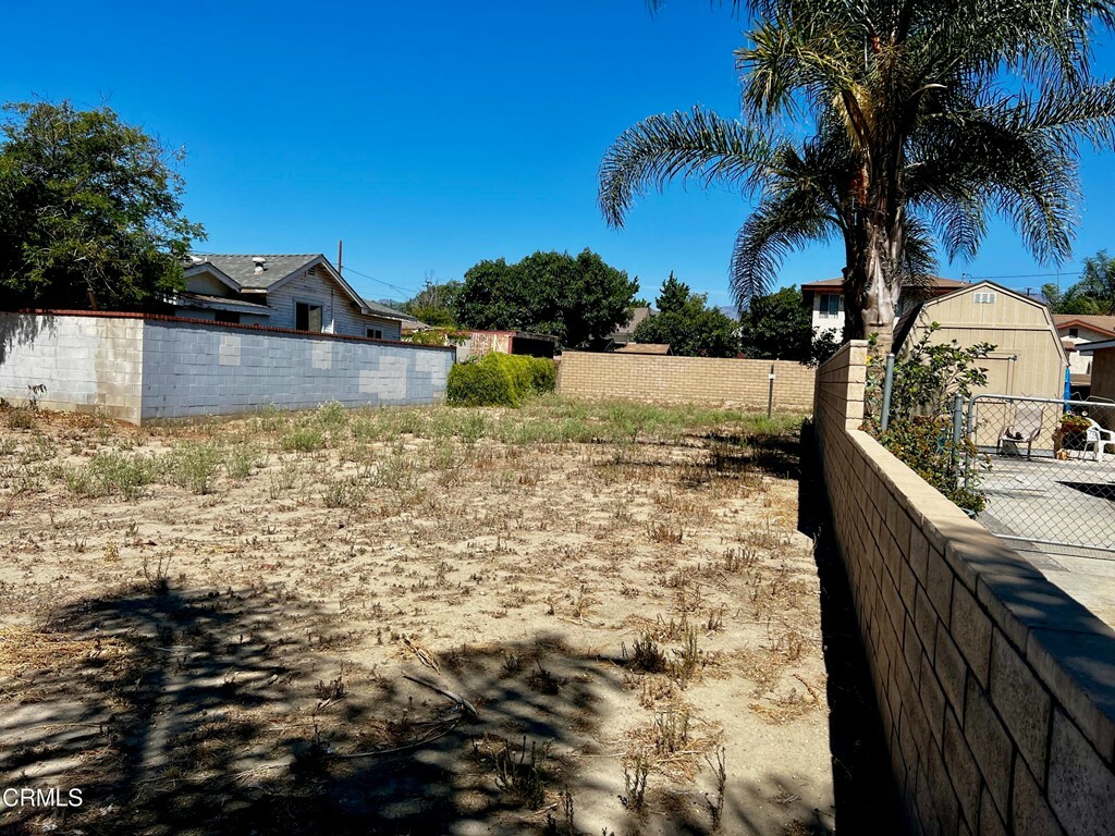 Property Photo:  1063 E Harvard Boulevard  CA 93060 