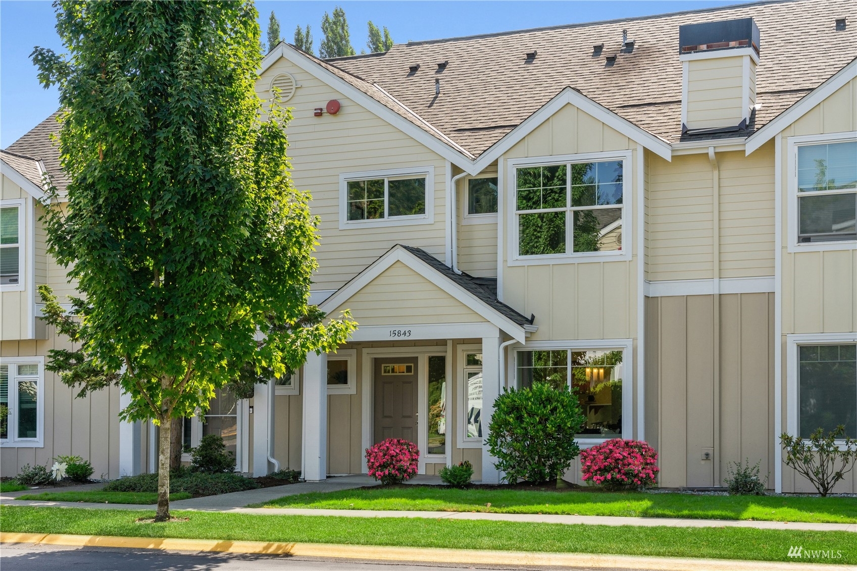 Property Photo: 15843 NE 91st Way WA 98052