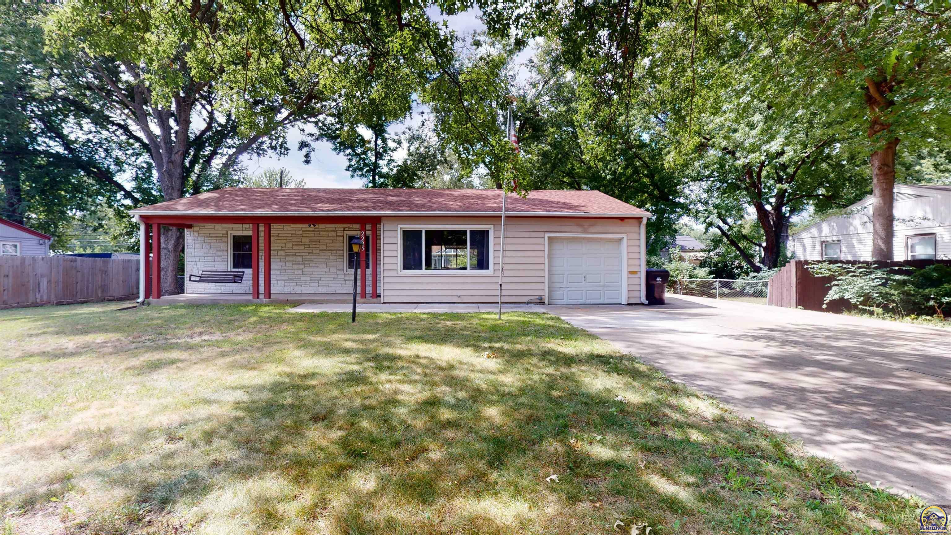 2225 SW Indian Trail  Topeka KS 66614 photo