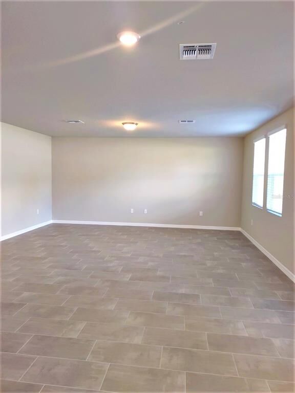 Property Photo:  1098 Oak Valley Drive  FL 33823 