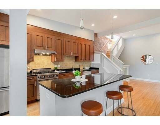 Property Photo: 16 Worcester Square 5 MA 02118
