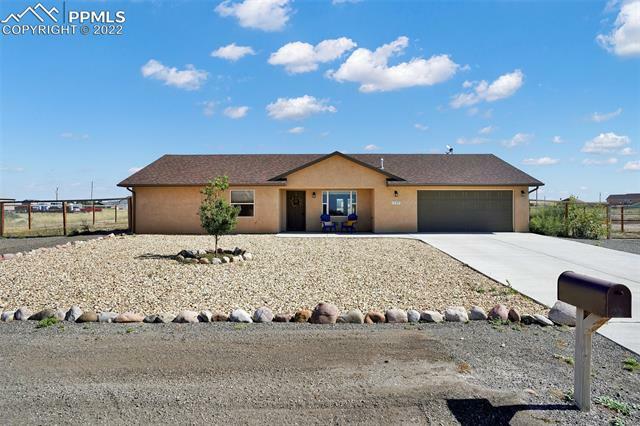 Property Photo:  1129 E Buffalo Bill Lane  CO 81007 