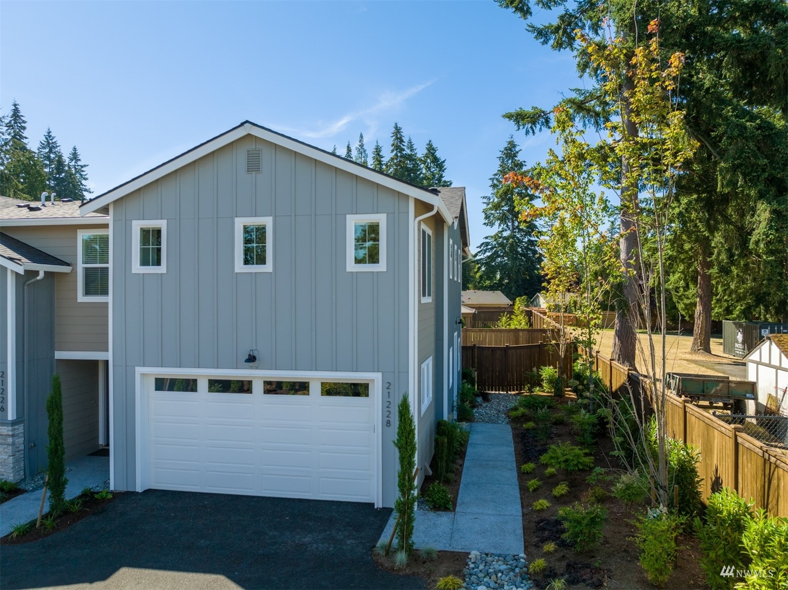 Property Photo: 21228 82nd Place W WA 98026