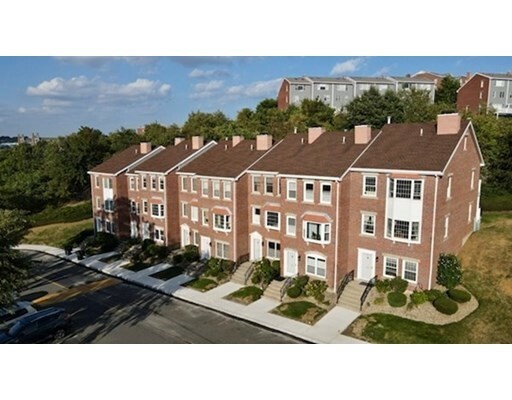 Property Photo: 63 Breakwater Dr 63 MA 02150