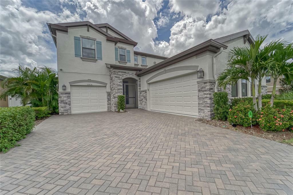 Property Photo:  12836 Satin Lily Drive  FL 33579 