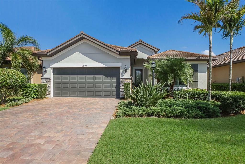 Property Photo:  16935 Winthrop Place  FL 34202 