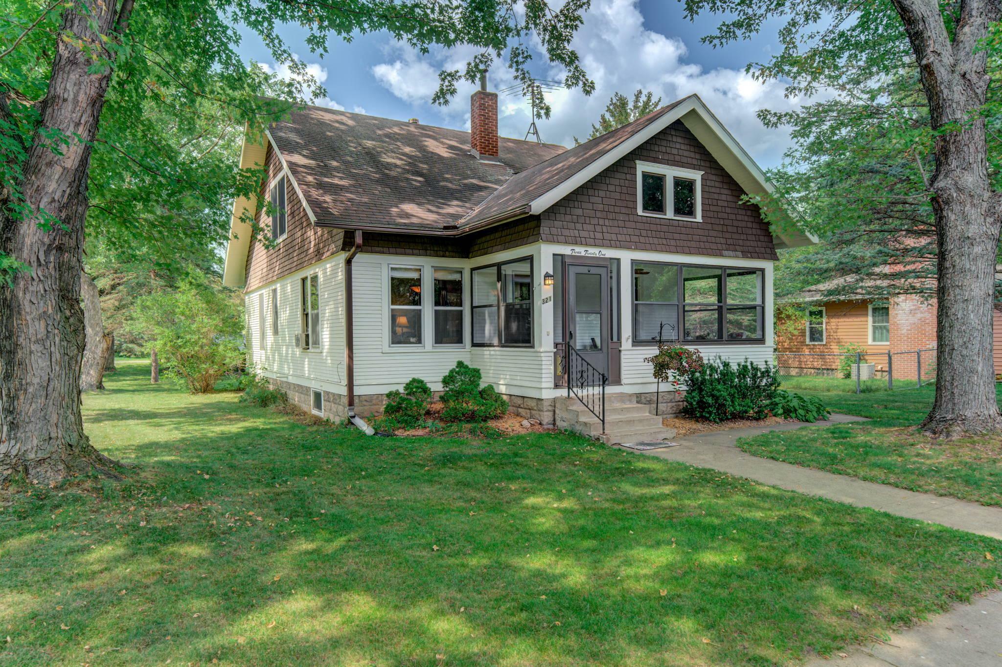 Property Photo: 321 7th Street WI 54022
