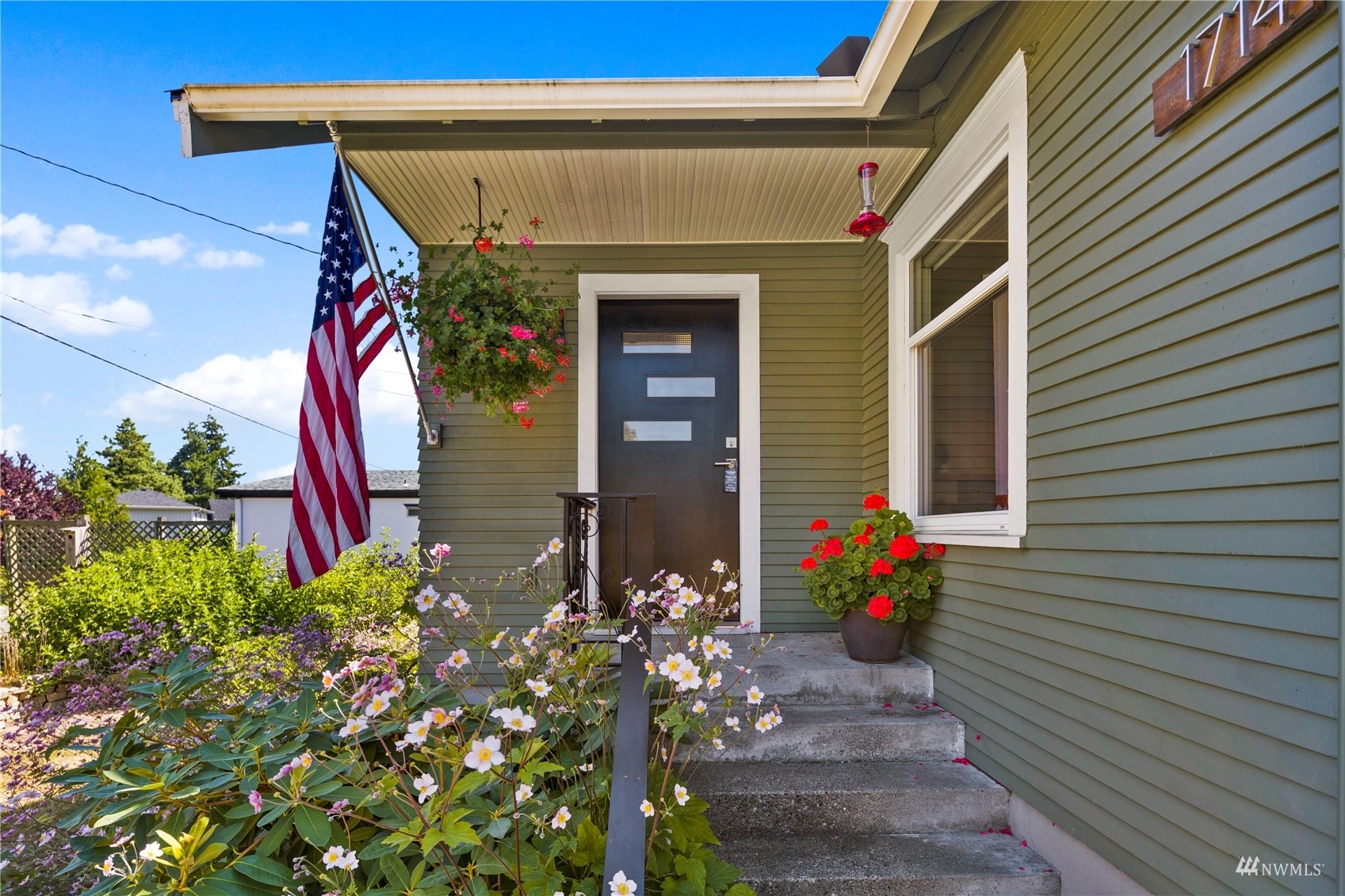 Property Photo:  1714 Puget Drive  WA 98203 