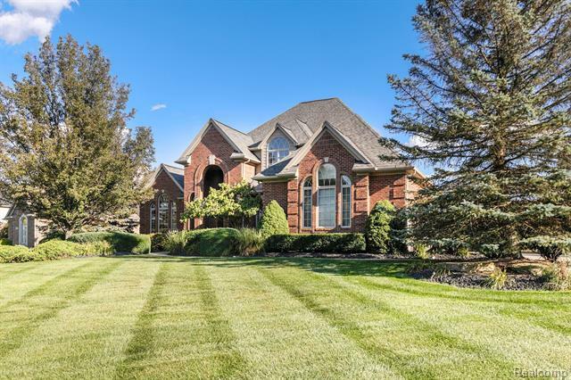 Property Photo:  2408 Pebble Beach Drive  MI 48363 