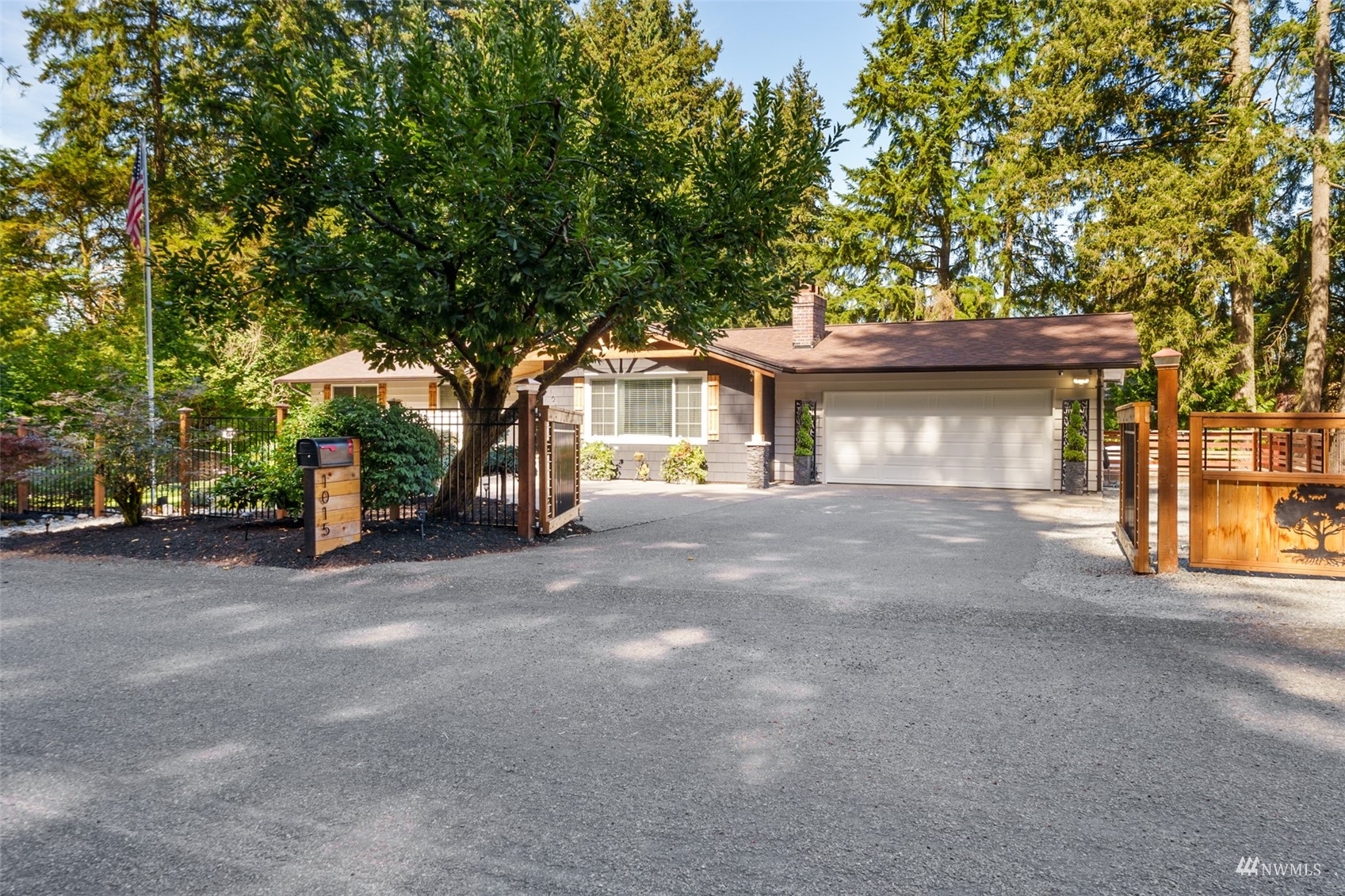 Property Photo: 1015 145th Street S WA 98444