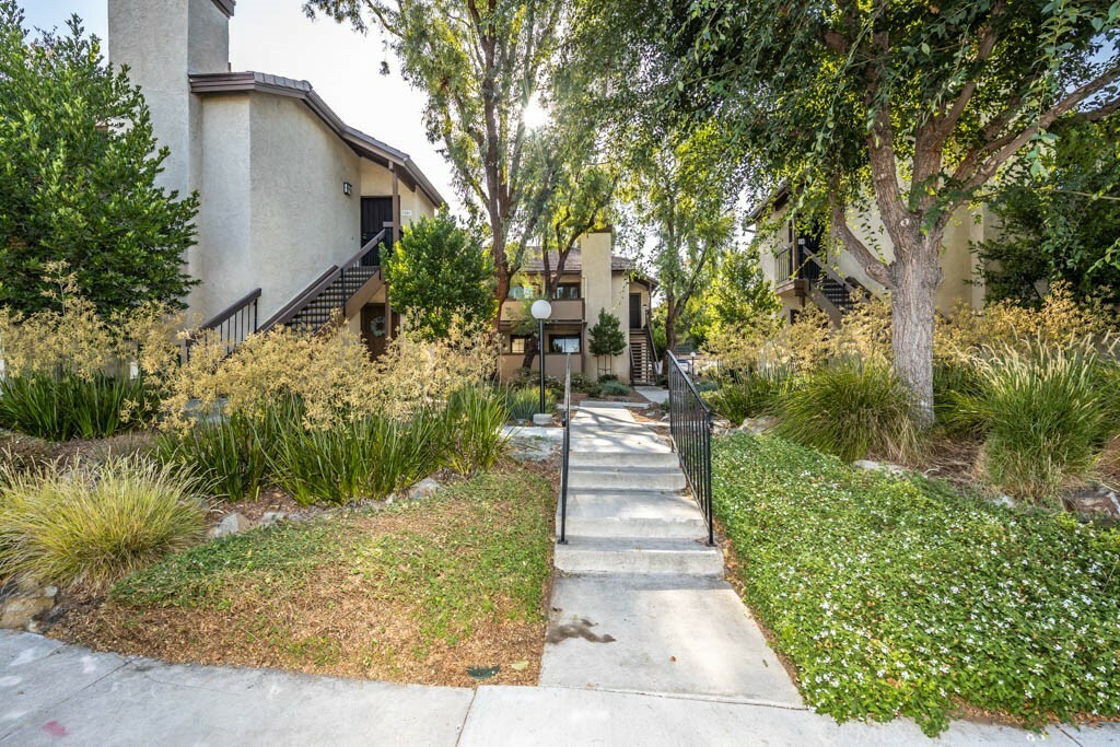 Property Photo:  560 N Brea Boulevard 21  CA 92821 