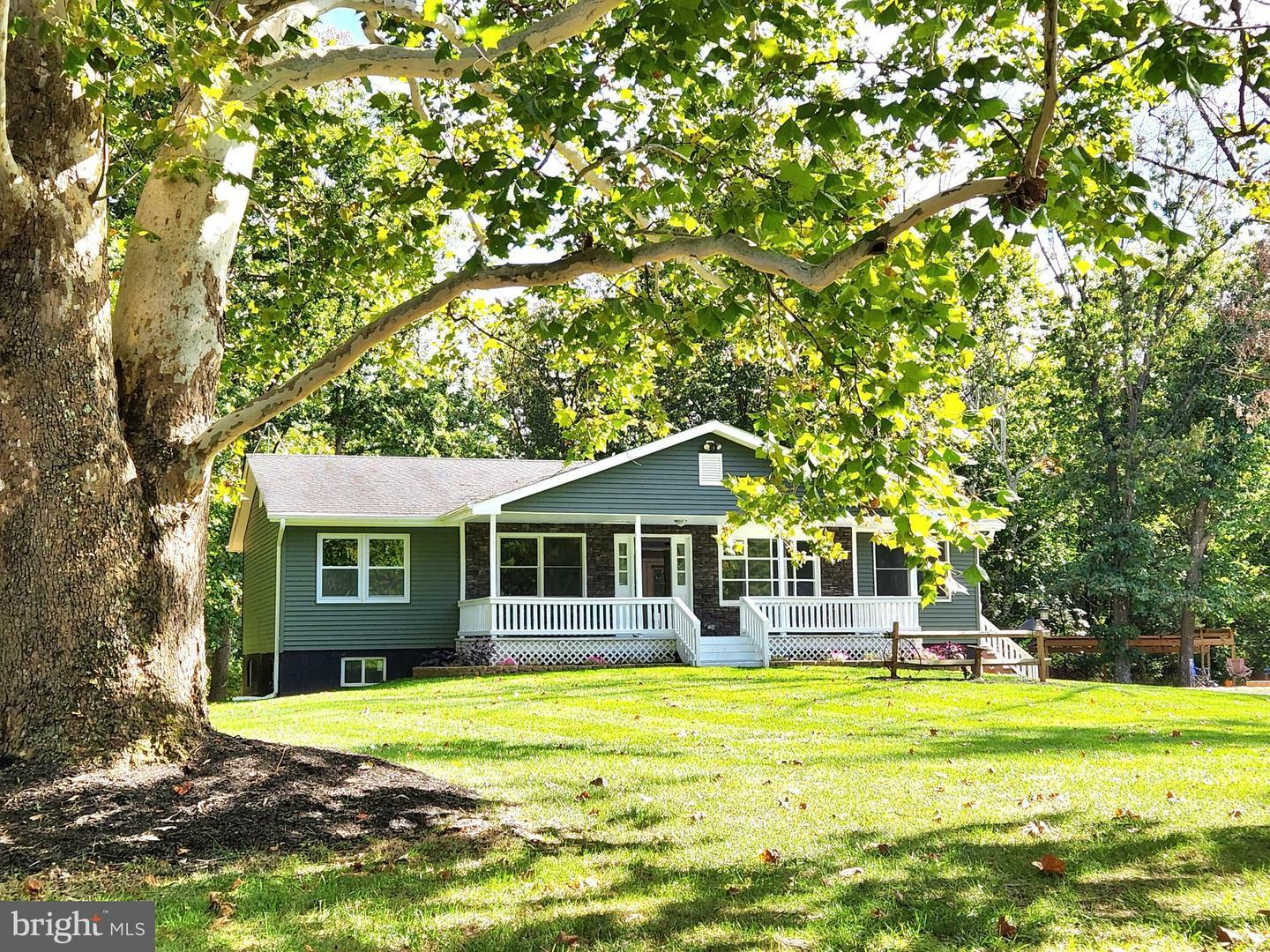 Property Photo:  201 Cottonwood Drive  WV 25446 