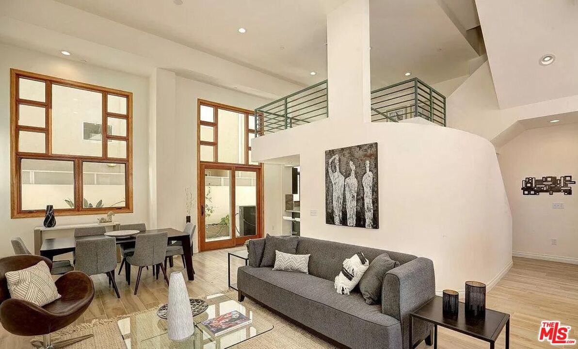 Property Photo:  1234  25th St.  CA 90404 