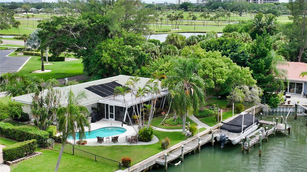 Property Photo:  513 Sloop Lane  FL 34228 