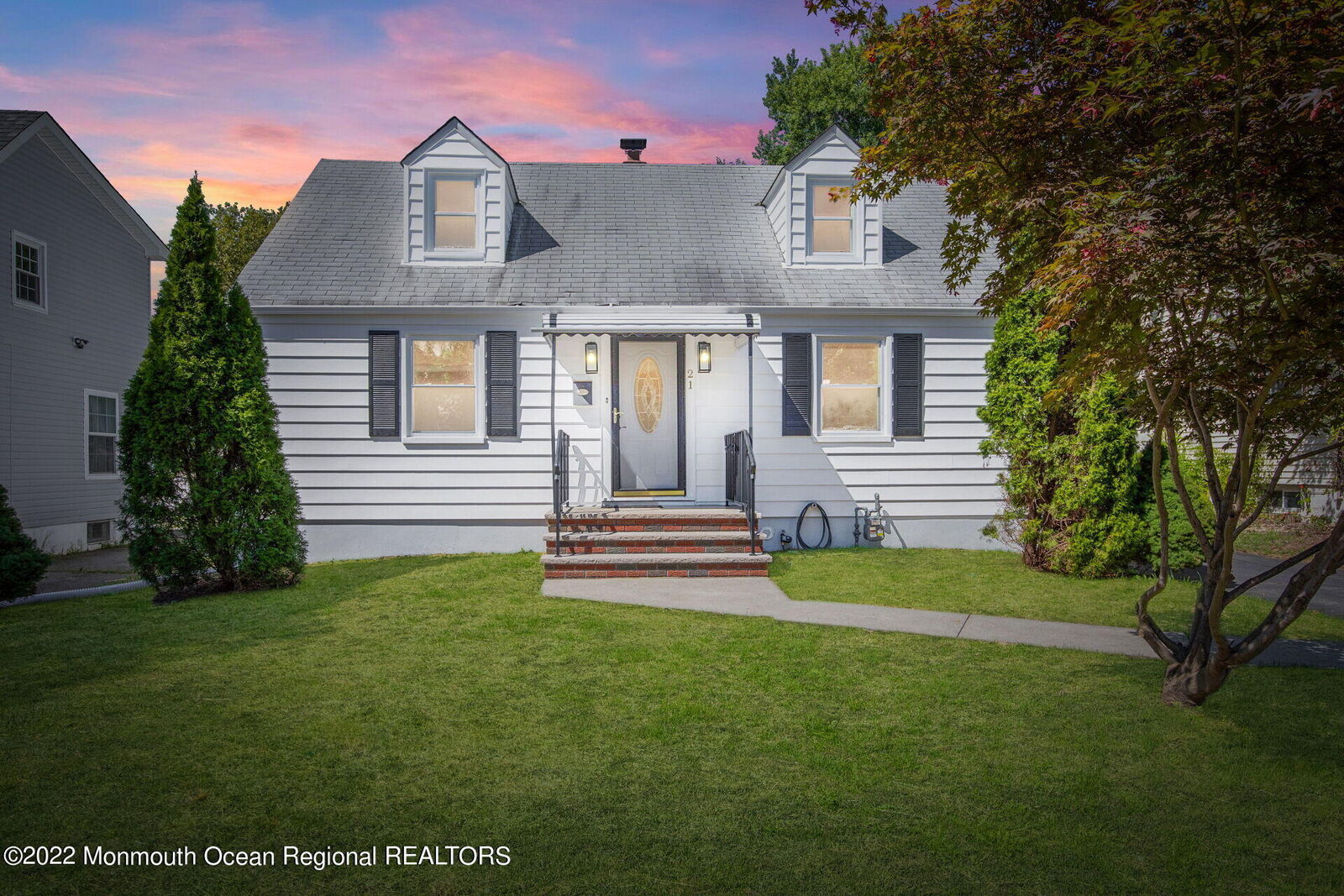 Property Photo:  21 Waltuma Avenue  NJ 08837 