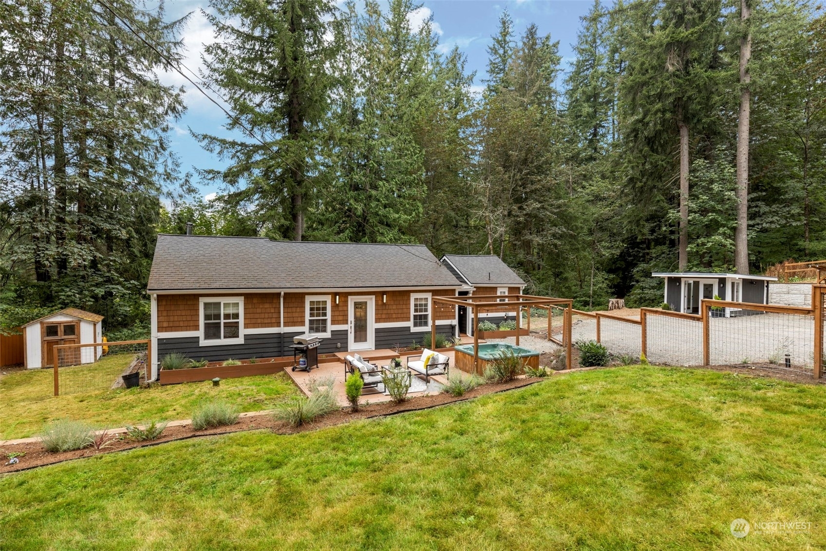 Property Photo:  26510 SE 172nd Street  WA 98027 