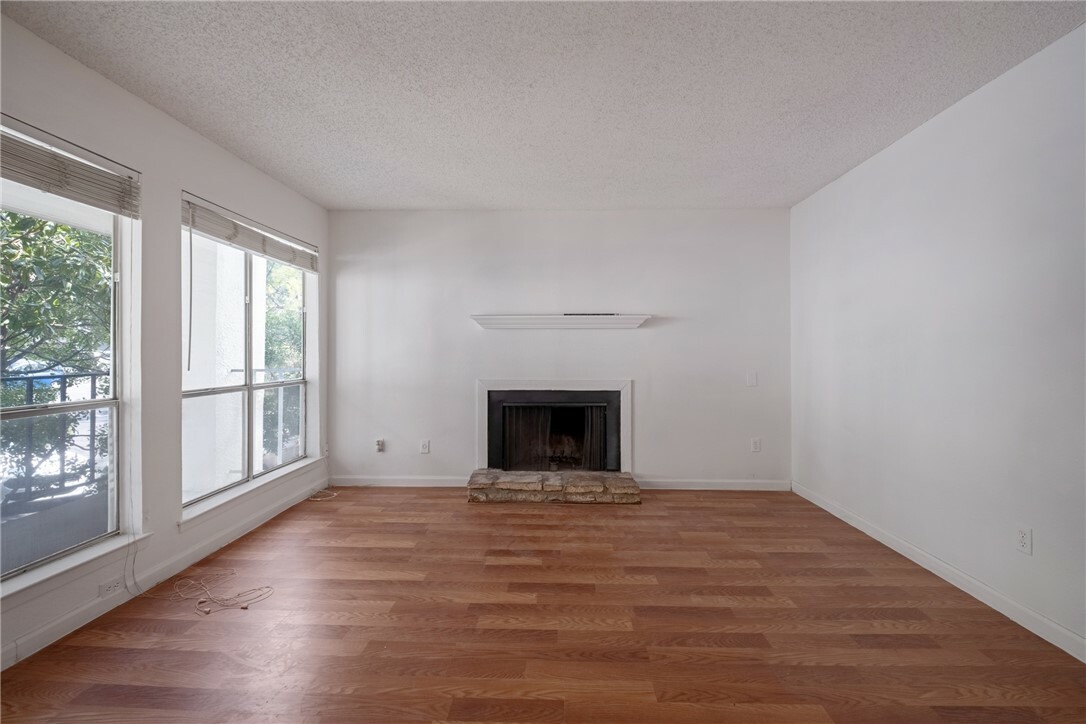 Property Photo: 6910 Hart Lane 908 TX 78731