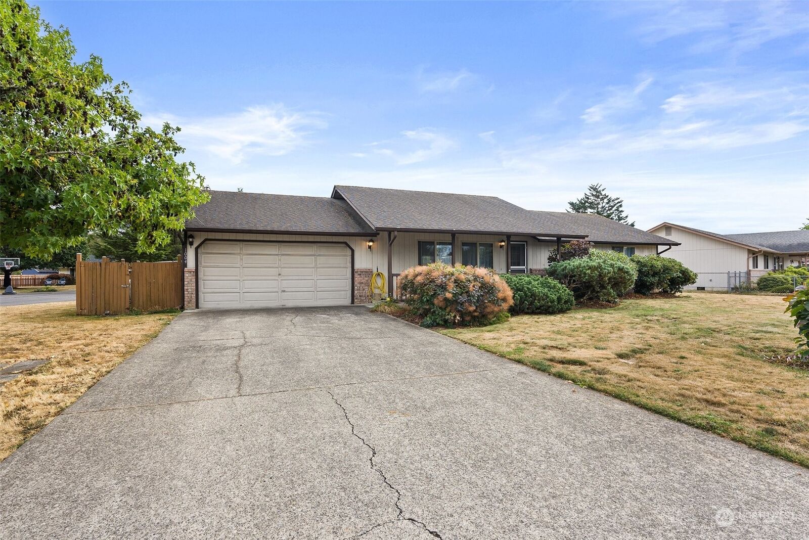 Property Photo: 1004 Saint Michelle Avenue WA 98532