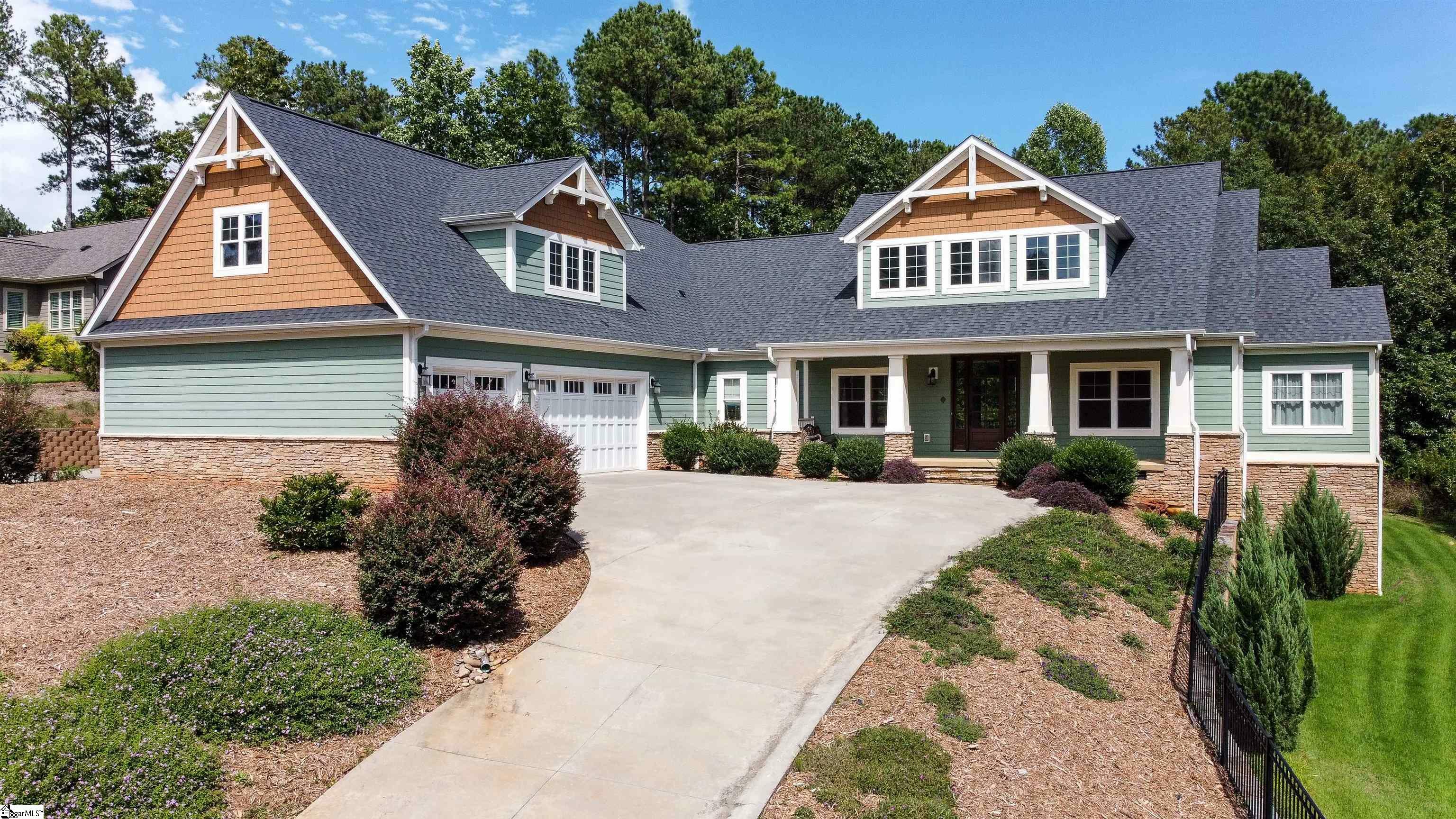 Property Photo: 112 East Waterford Drive SC 29672