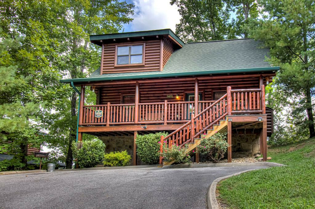 Property Photo: 1671 Mountain Lodge Way TN 37862