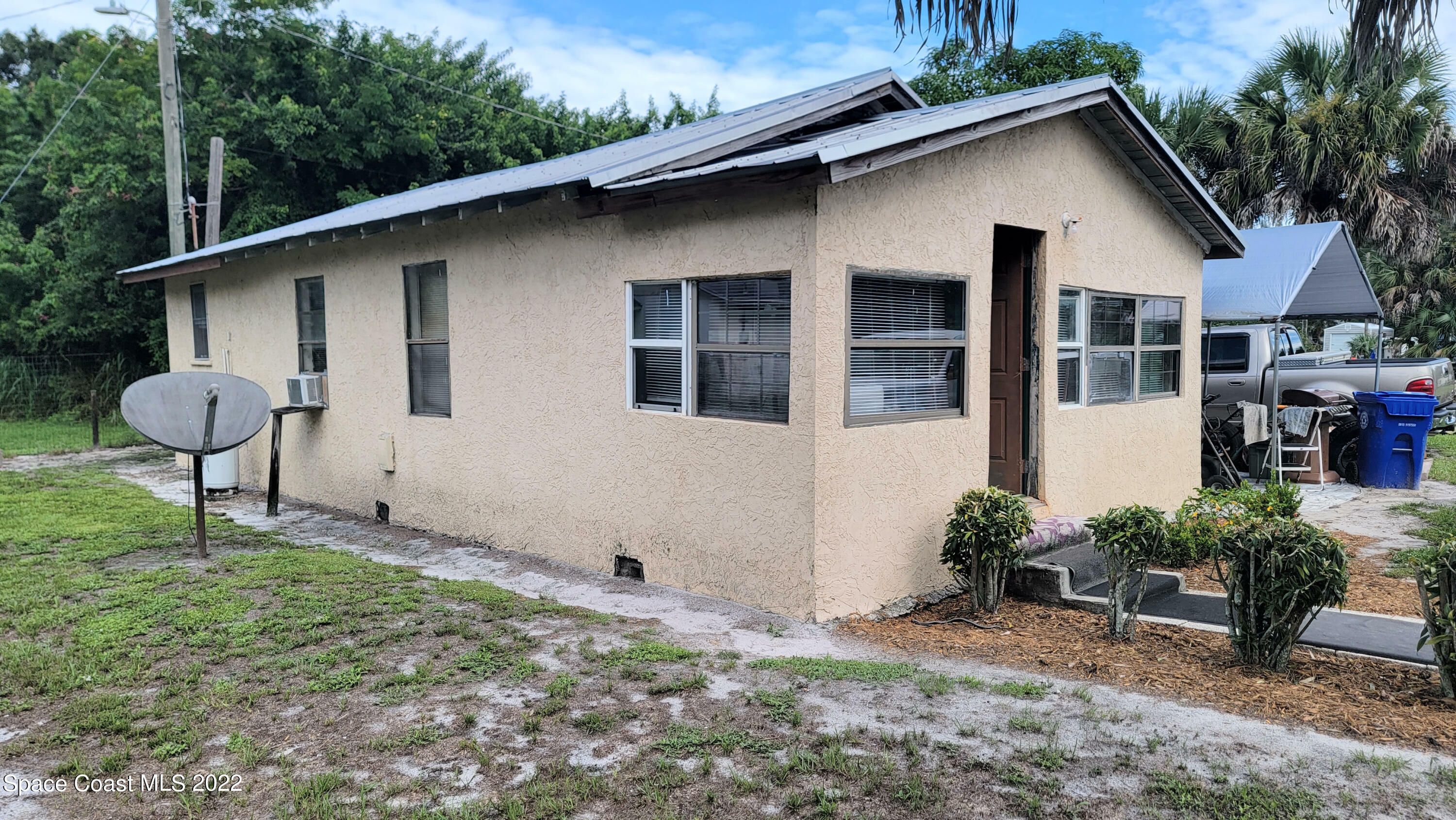 Property Photo:  8763/8745 64th Ave Avenue  FL 32967 