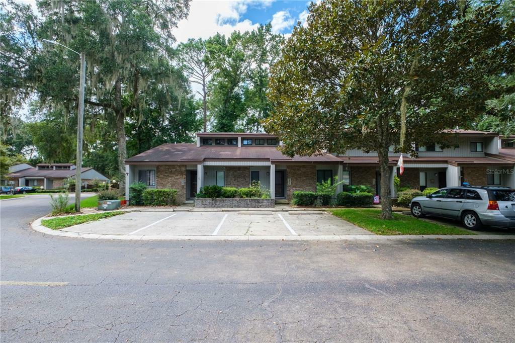 Property Photo:  2822 NW 39th Terrace  FL 32606 