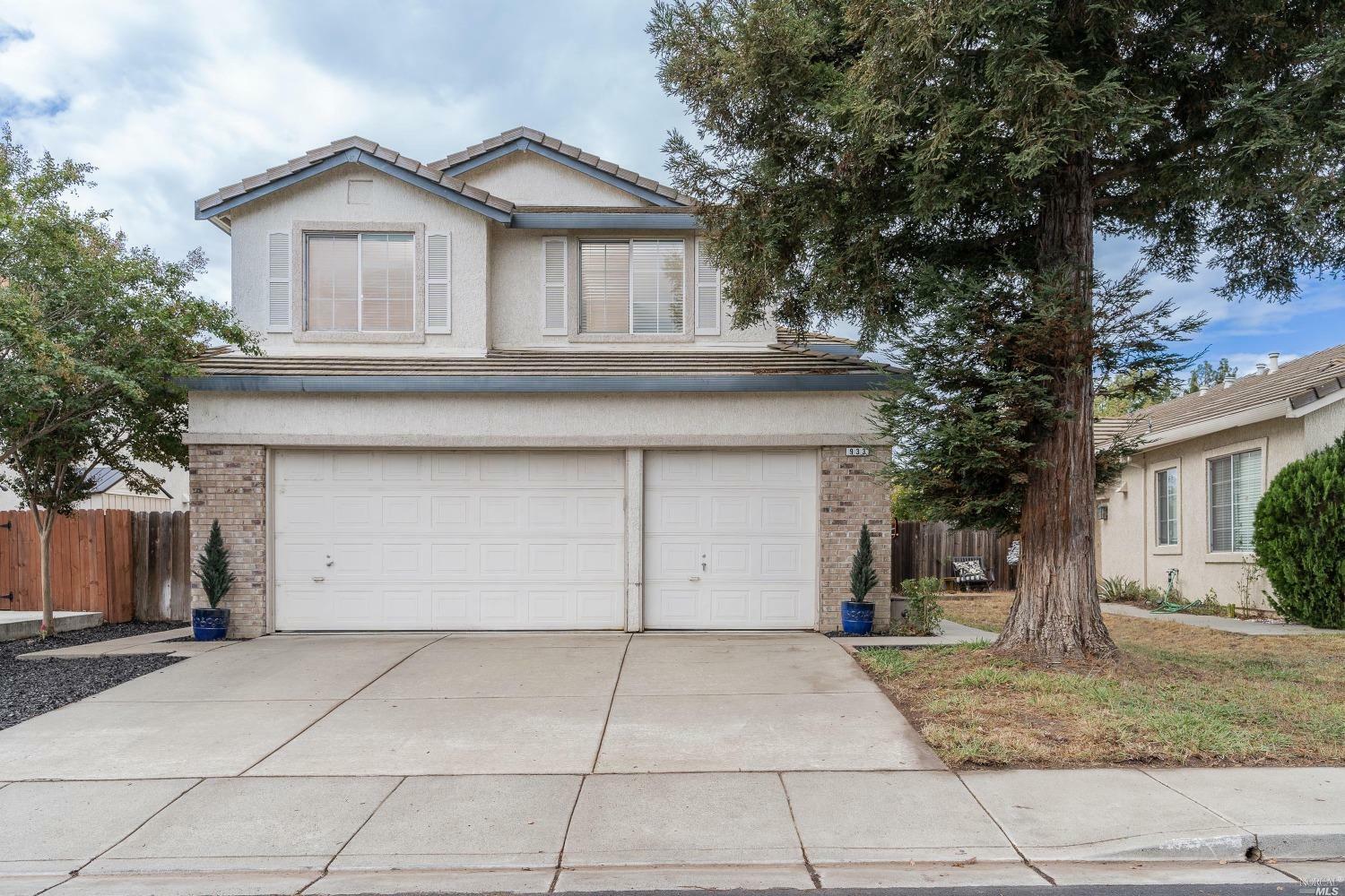 Property Photo:  933 Turquoise Street  CA 95687 