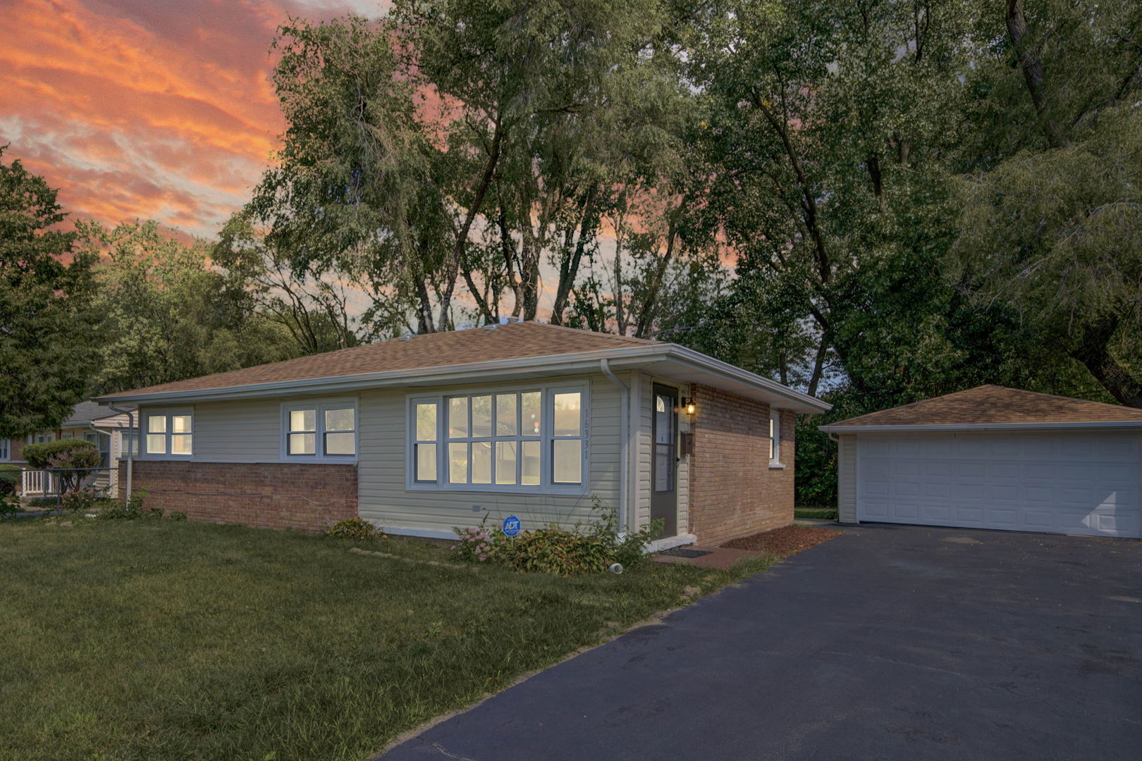 Property Photo: 16331 California Avenue IL 60429