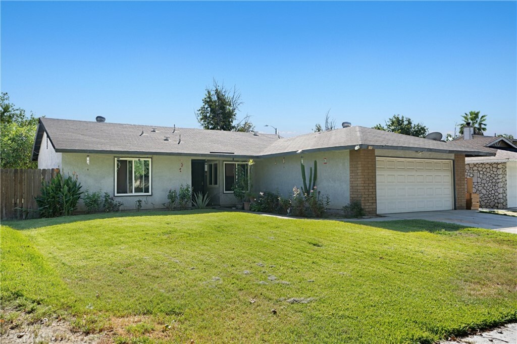 Property Photo:  1646 N Randall Avenue  CA 92324 