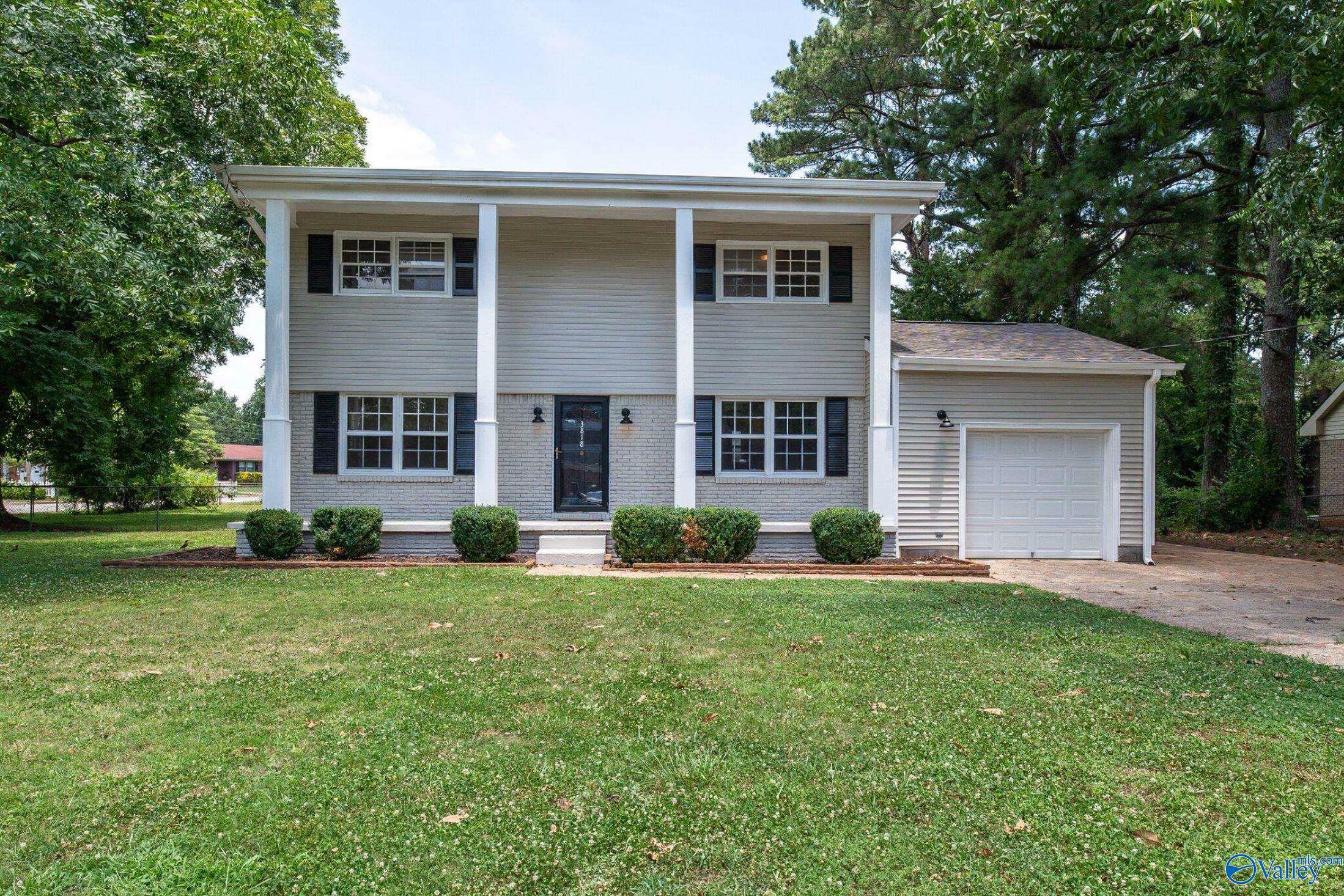 Property Photo:  3818 Jamestown Road NW  AL 35810 