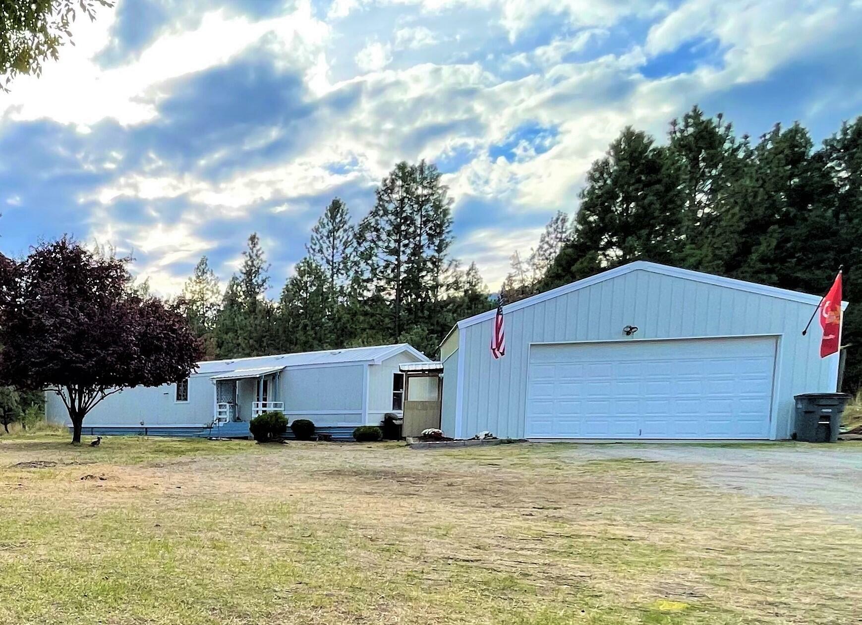 Property Photo:  1264 Peachcrest Rd  WA 99141 