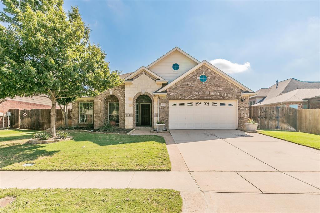 Property Photo:  10712 Elmhurst Lane  TX 76244 