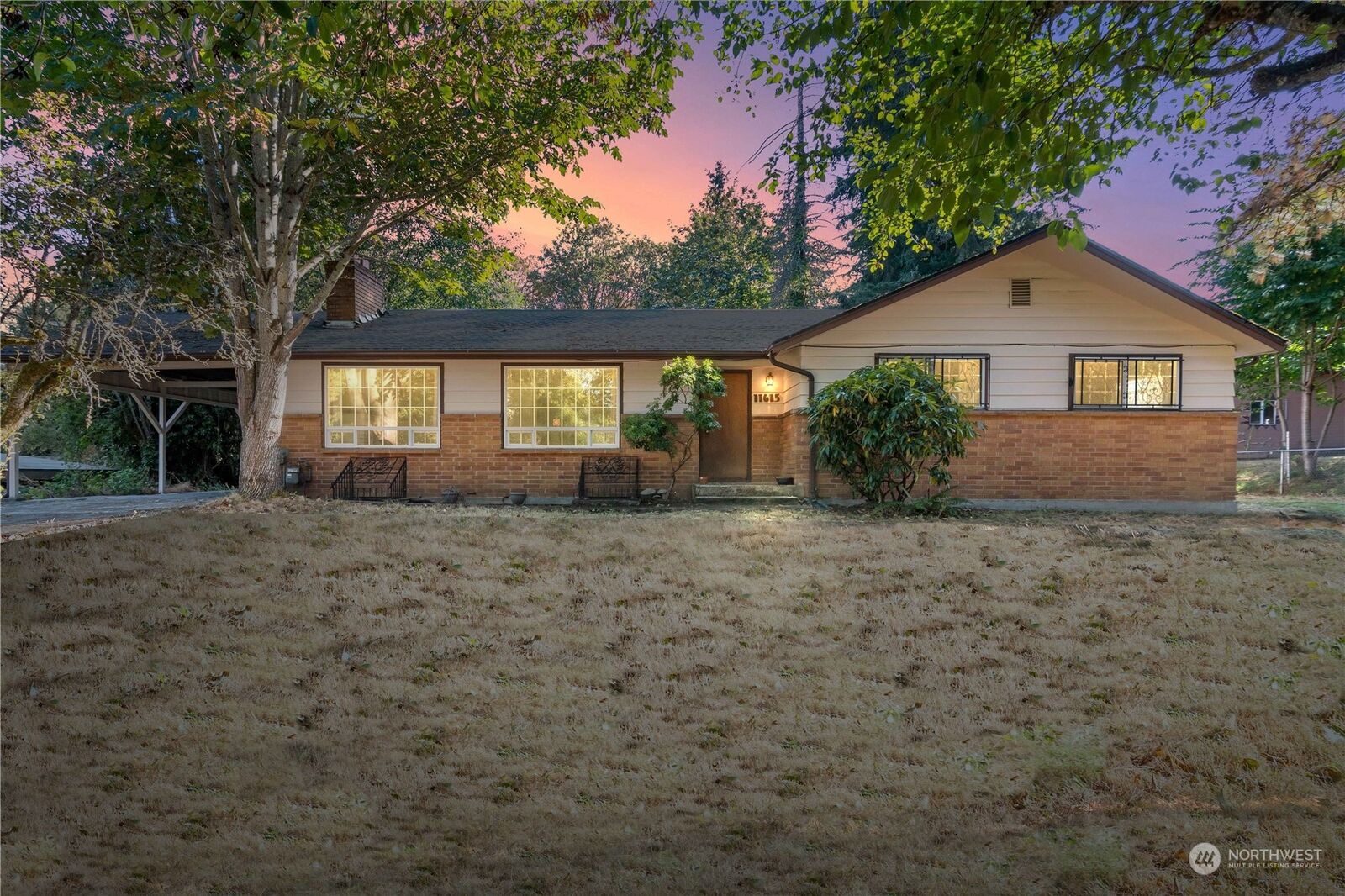 Property Photo:  11615 SE 180th Street  WA 98058 