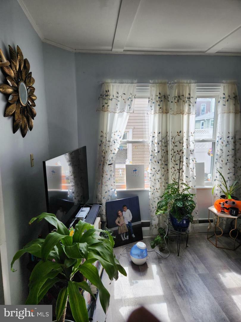 Property Photo:  642 Franklin Alley  PA 18018 