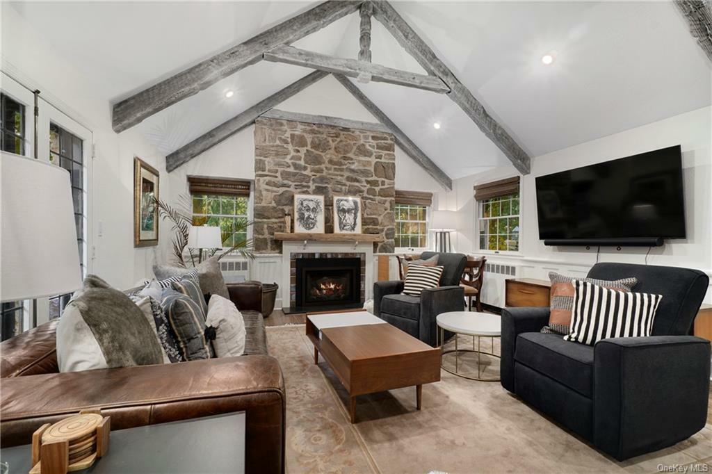 1100 Hardscrabble Road  Chappaqua NY 10514 photo