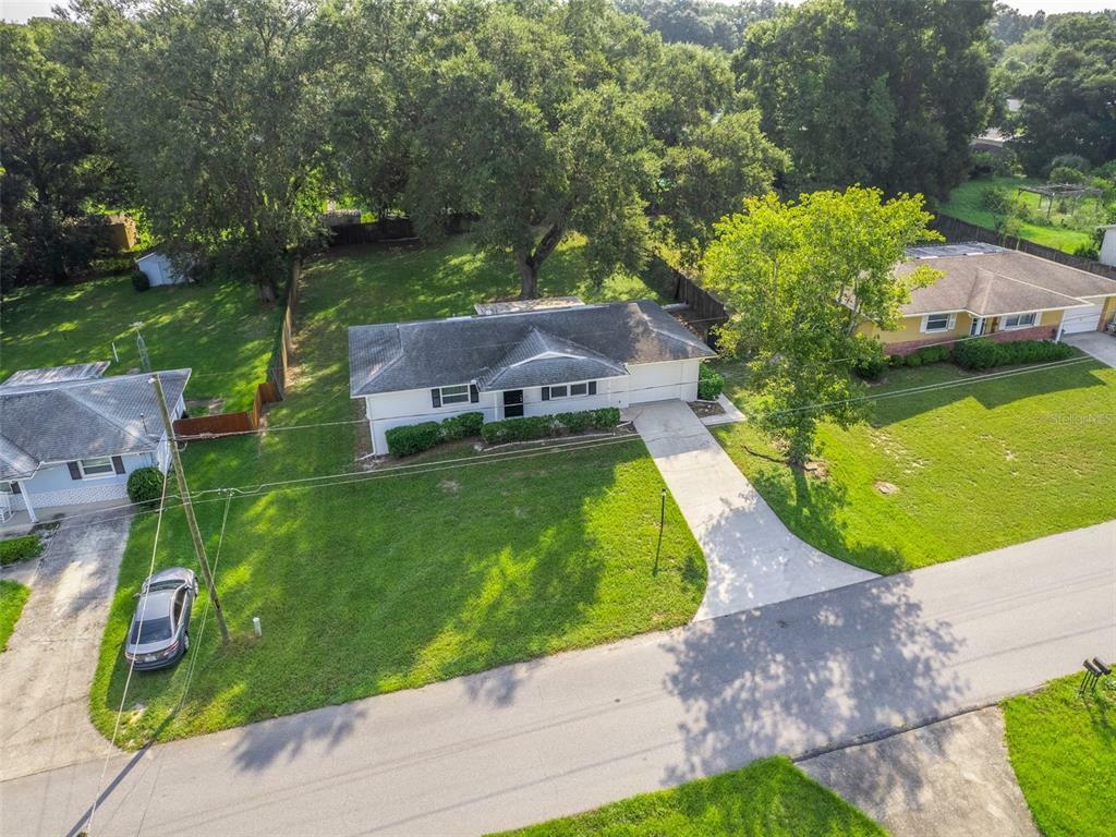 Property Photo:  609 Second Avenue  FL 32159 